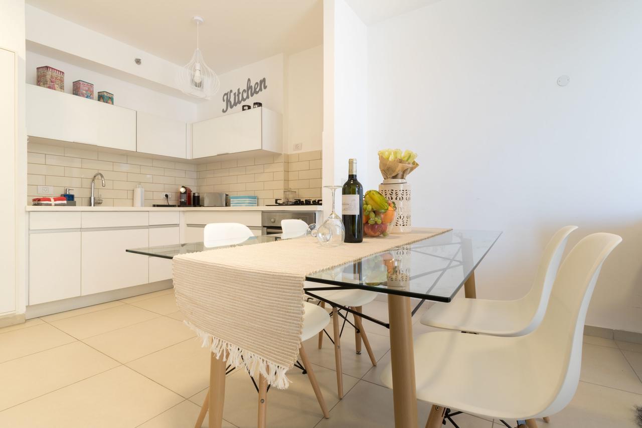 Luxury One-Bedroom Apartment/Parking In City Center Gerusalemme Esterno foto