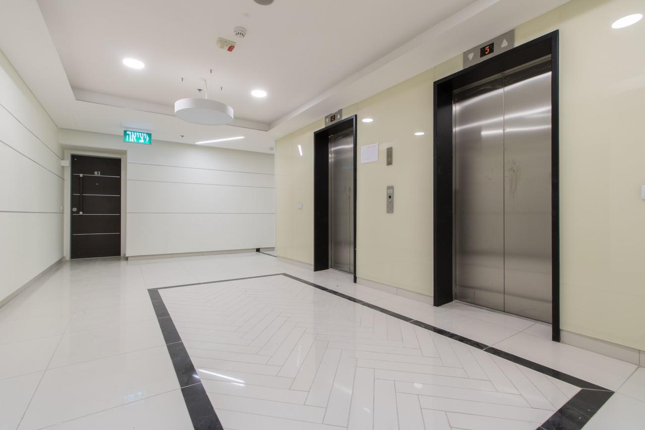 Luxury One-Bedroom Apartment/Parking In City Center Gerusalemme Esterno foto