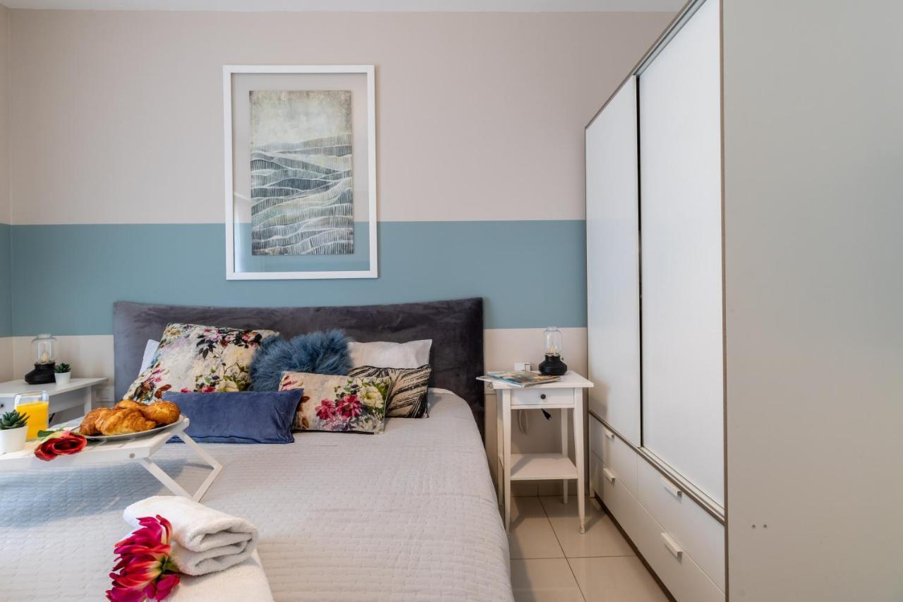 Luxury One-Bedroom Apartment/Parking In City Center Gerusalemme Esterno foto