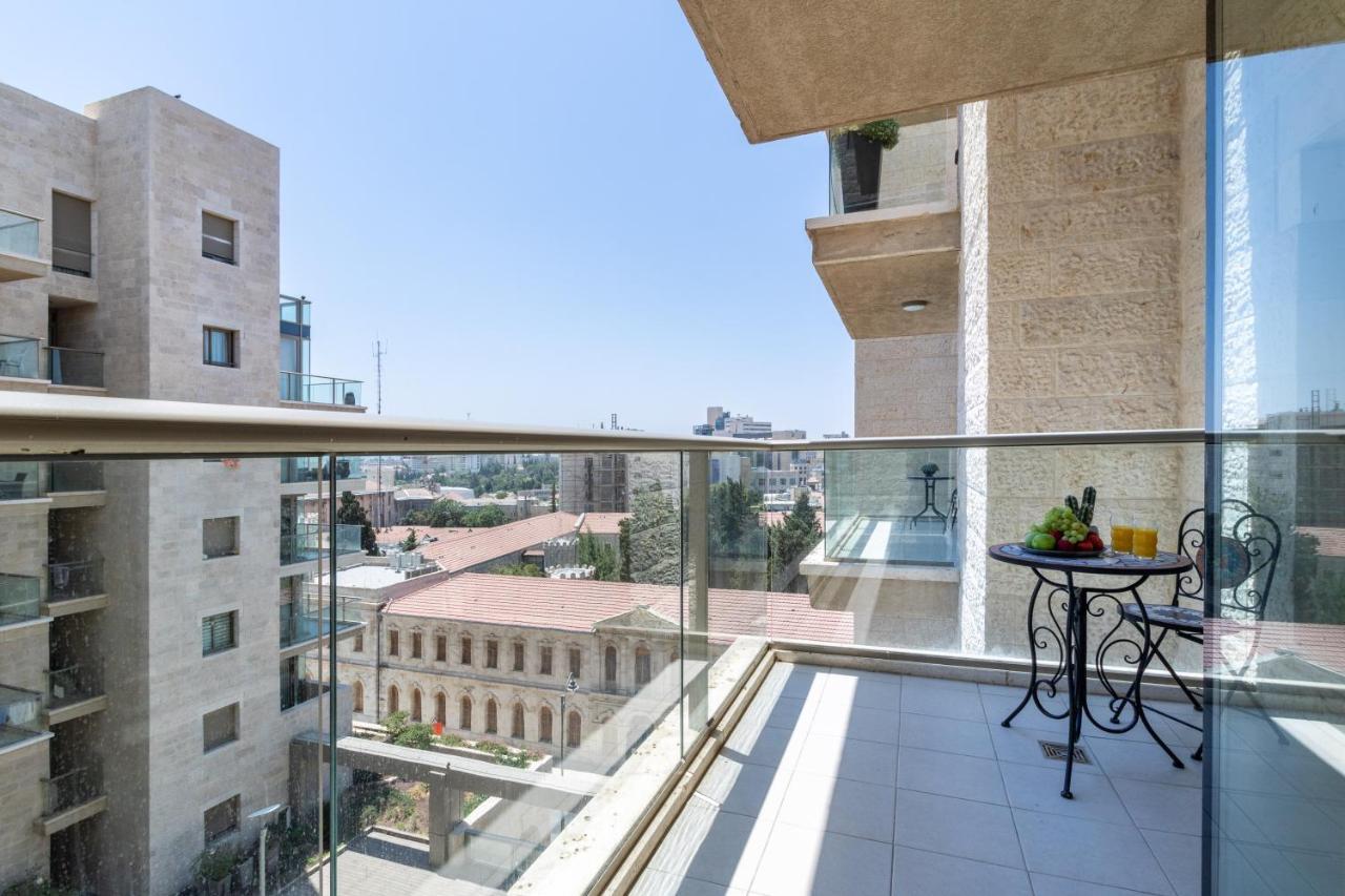 Luxury One-Bedroom Apartment/Parking In City Center Gerusalemme Esterno foto
